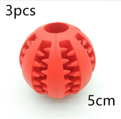 Red 5cm dog chew toy ball with spikes, 3 pcs set for pet play and dental care